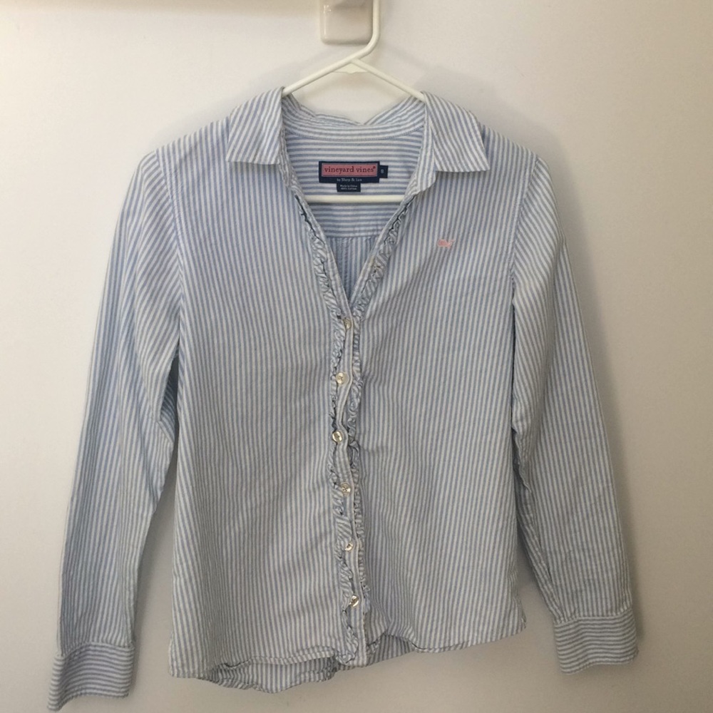 Vineyard Vines blue and white women's button-down
